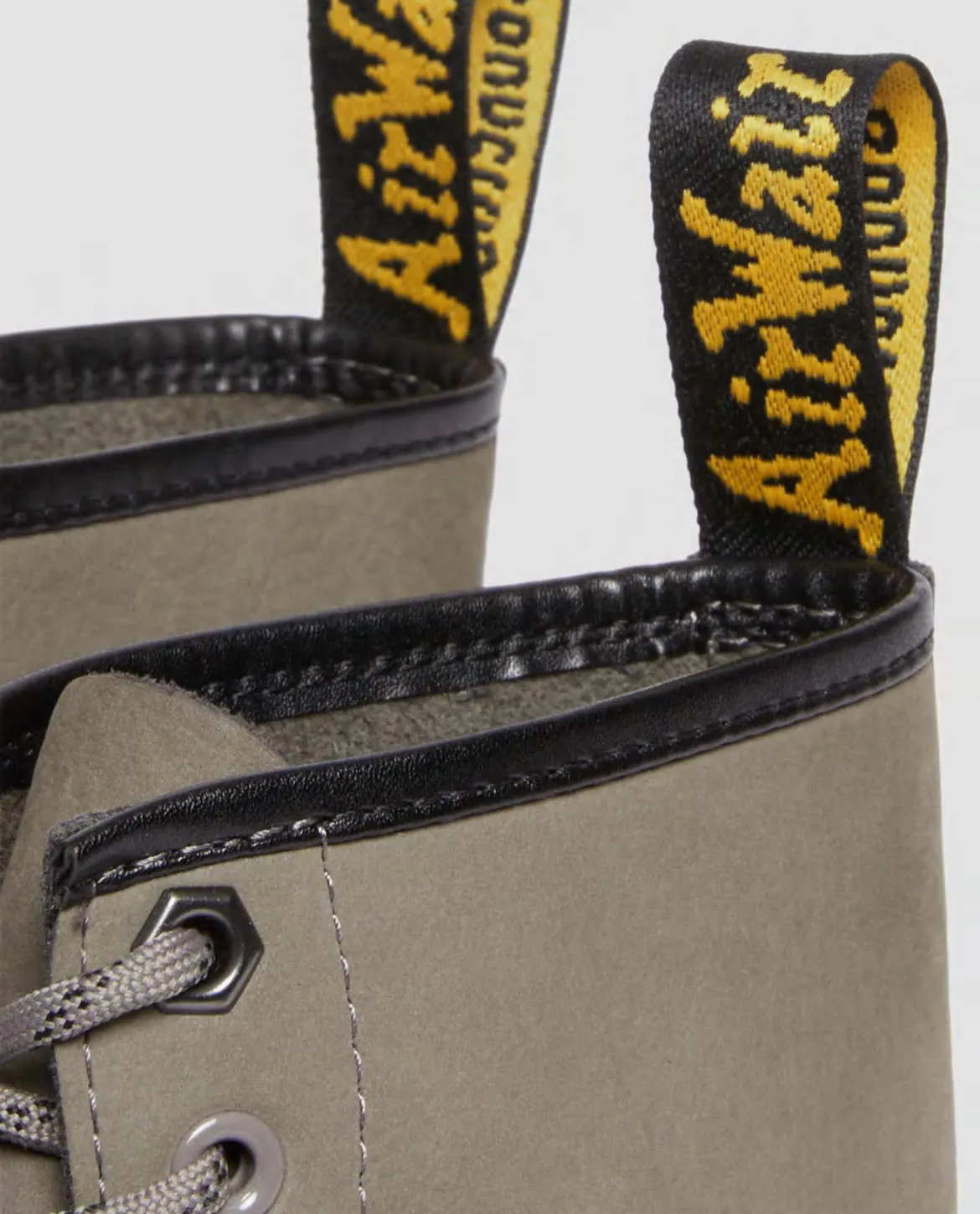 Dr.Martens 1460 Pascal Nickel Grey Milled Nubuk 31129059