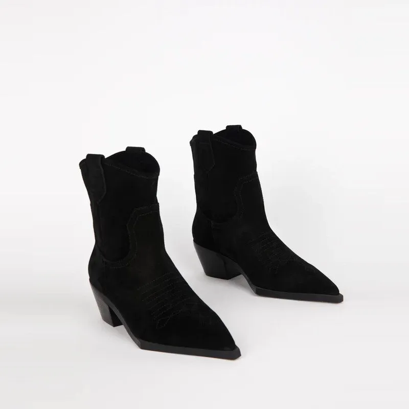 Kari Western Suede Boot (Black)