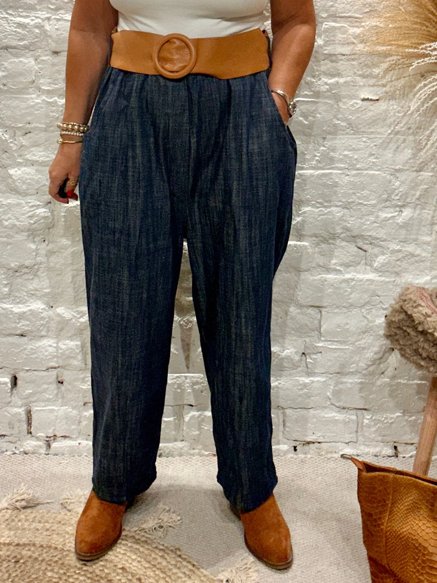 The Alpine Barrel Leg Nep Jeans With Pockets